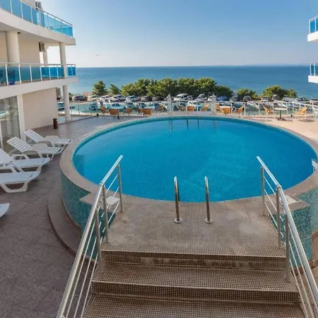 Apartament 1-bed Modern Sea View In
