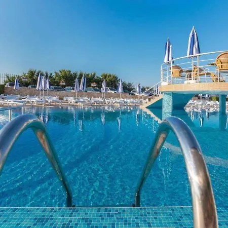 1-bed Modern Sea View In 3*