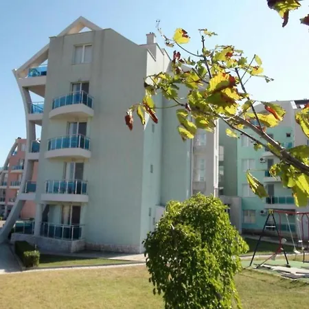 1-bed Modern Sea View In